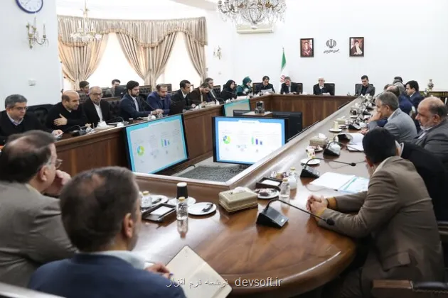 عارف: جهت استفاده از تکنولوژی های جدید به هم افزایی دستگاههای مختلف نیازمندیم